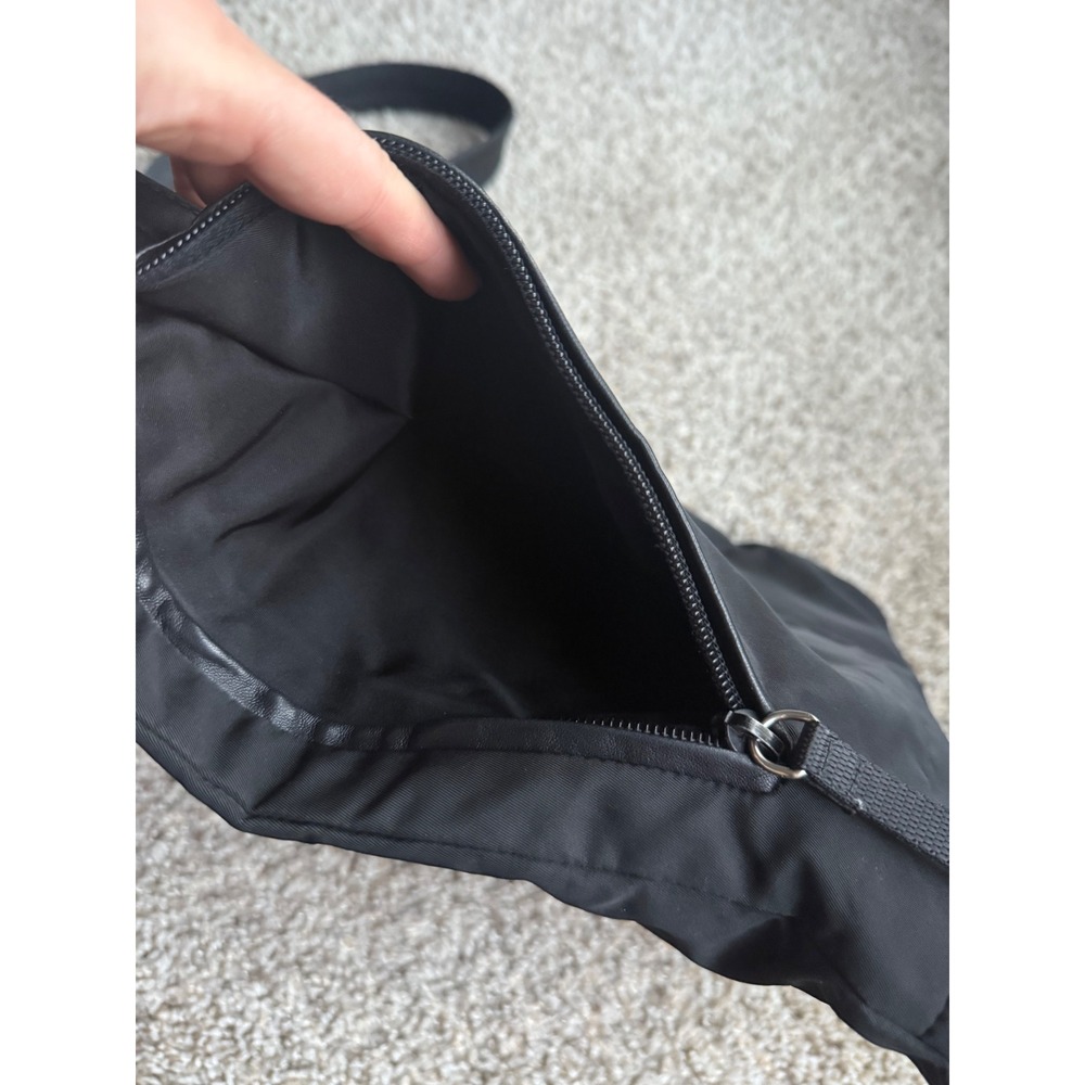 Prada Vintage Black Tessuto‎ Nylon Triangle Logo Crossbody Messenger sling Bag - Picture 8 of 15